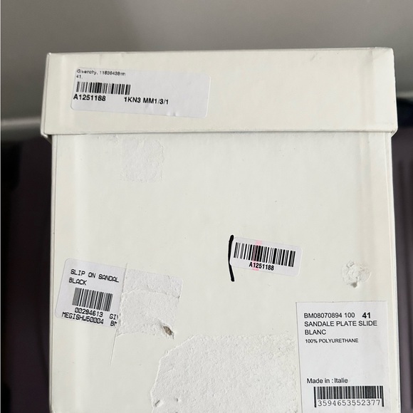 Givenchy brand new empty box - Picture 3 of 5